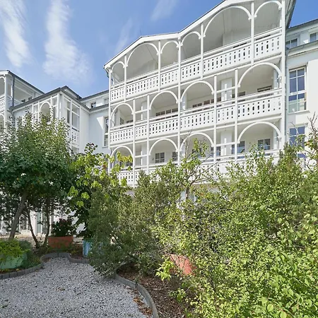 Ostseeurlaub Mit Balkon In Sellin (Rugen)